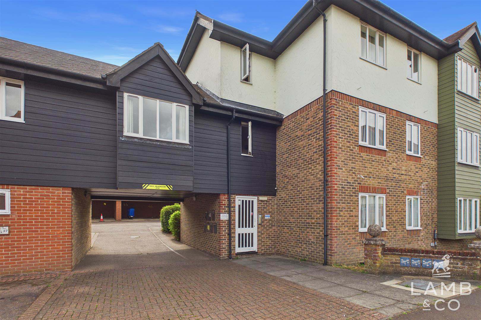 Nicholsons Grove, Colchester