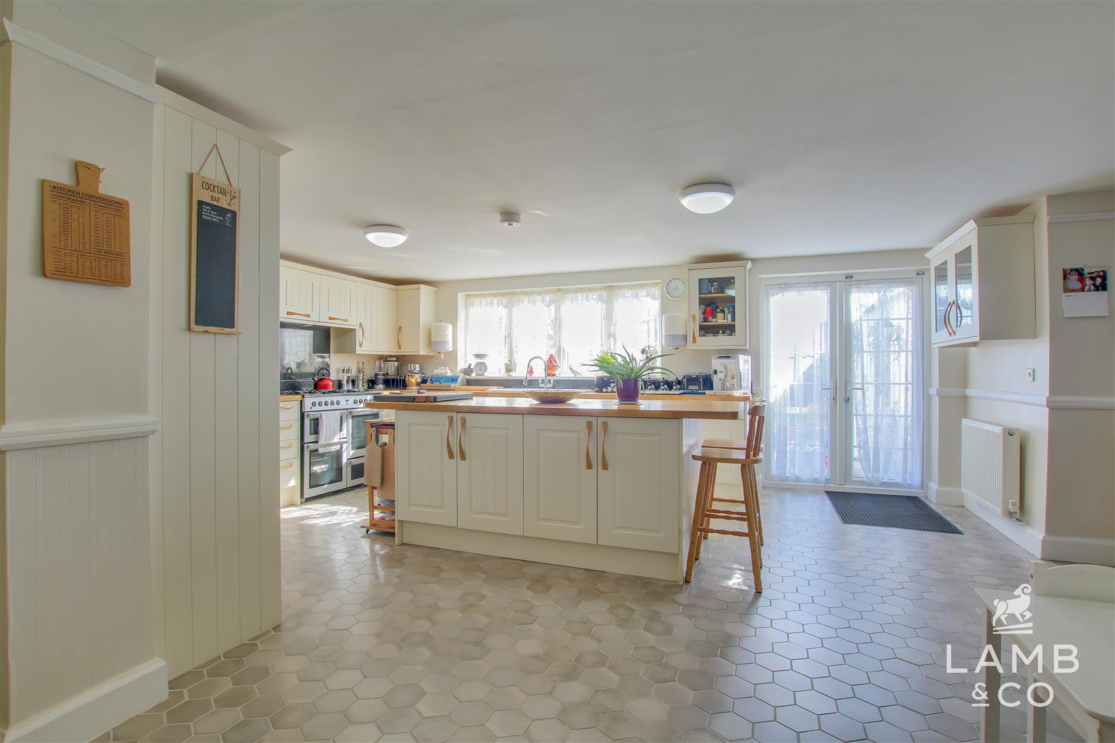 Kings Road, Clacton-on-Sea, photo 13