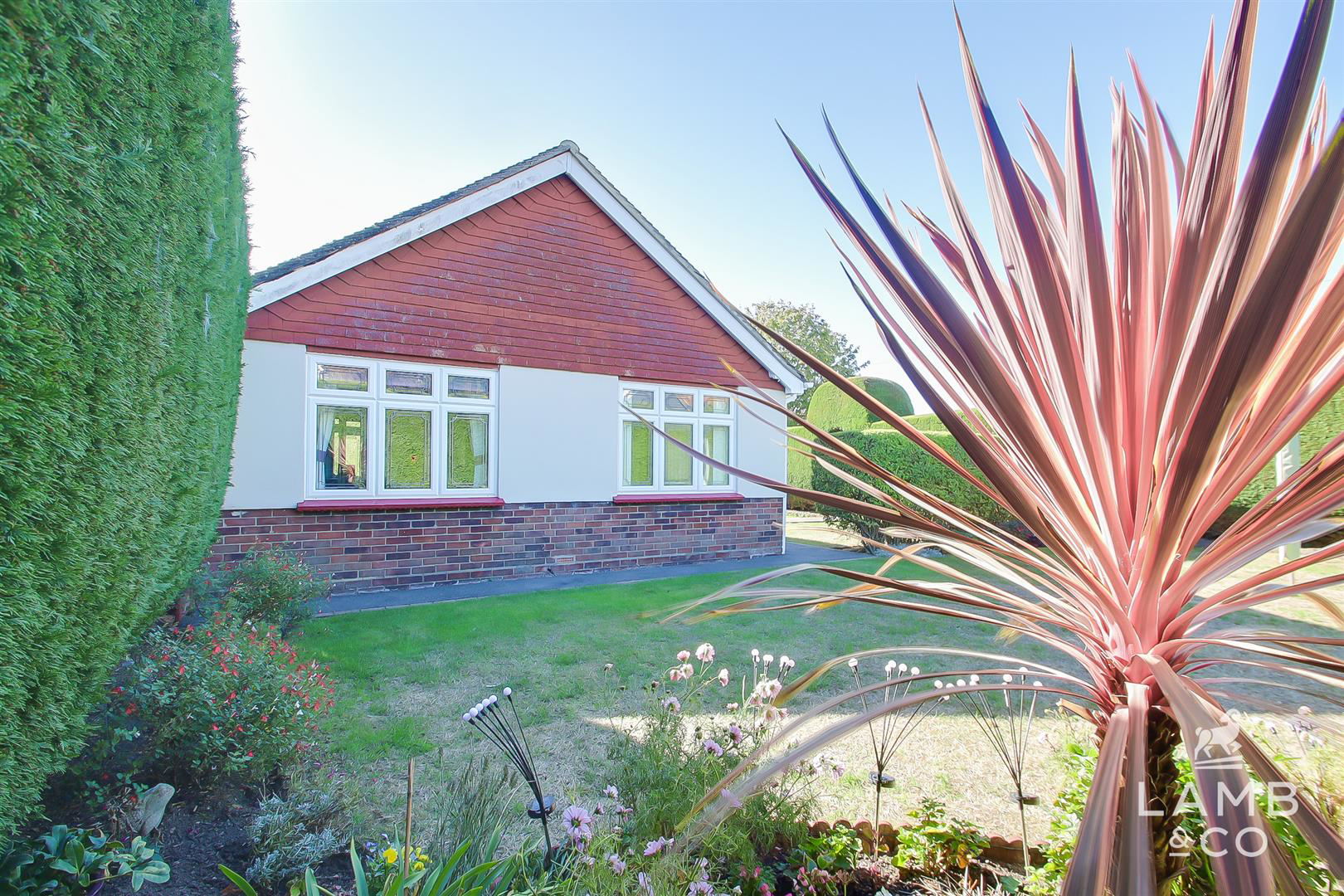 Park Way, Clacton-On-Sea, photo 19