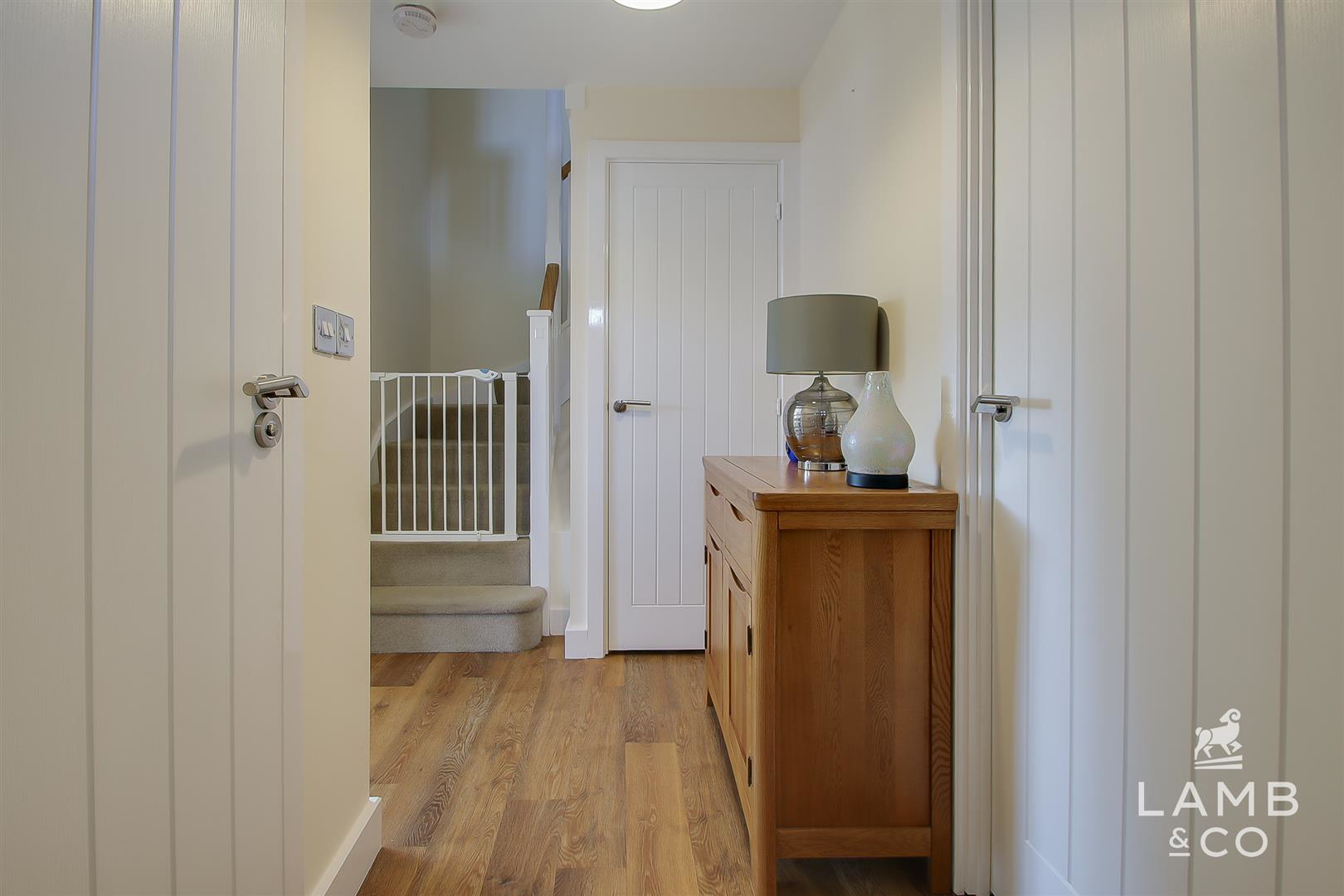 Legerton Drive, Clacton-On-Sea, photo 6