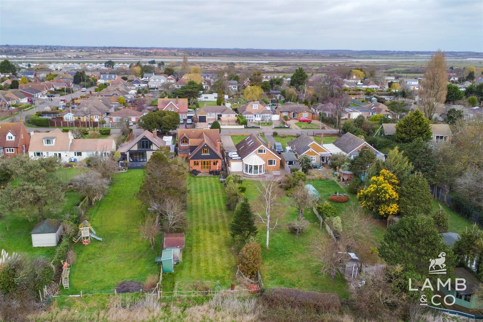 Dumont Avenue, Point Clear, St. Osyth, photo 4