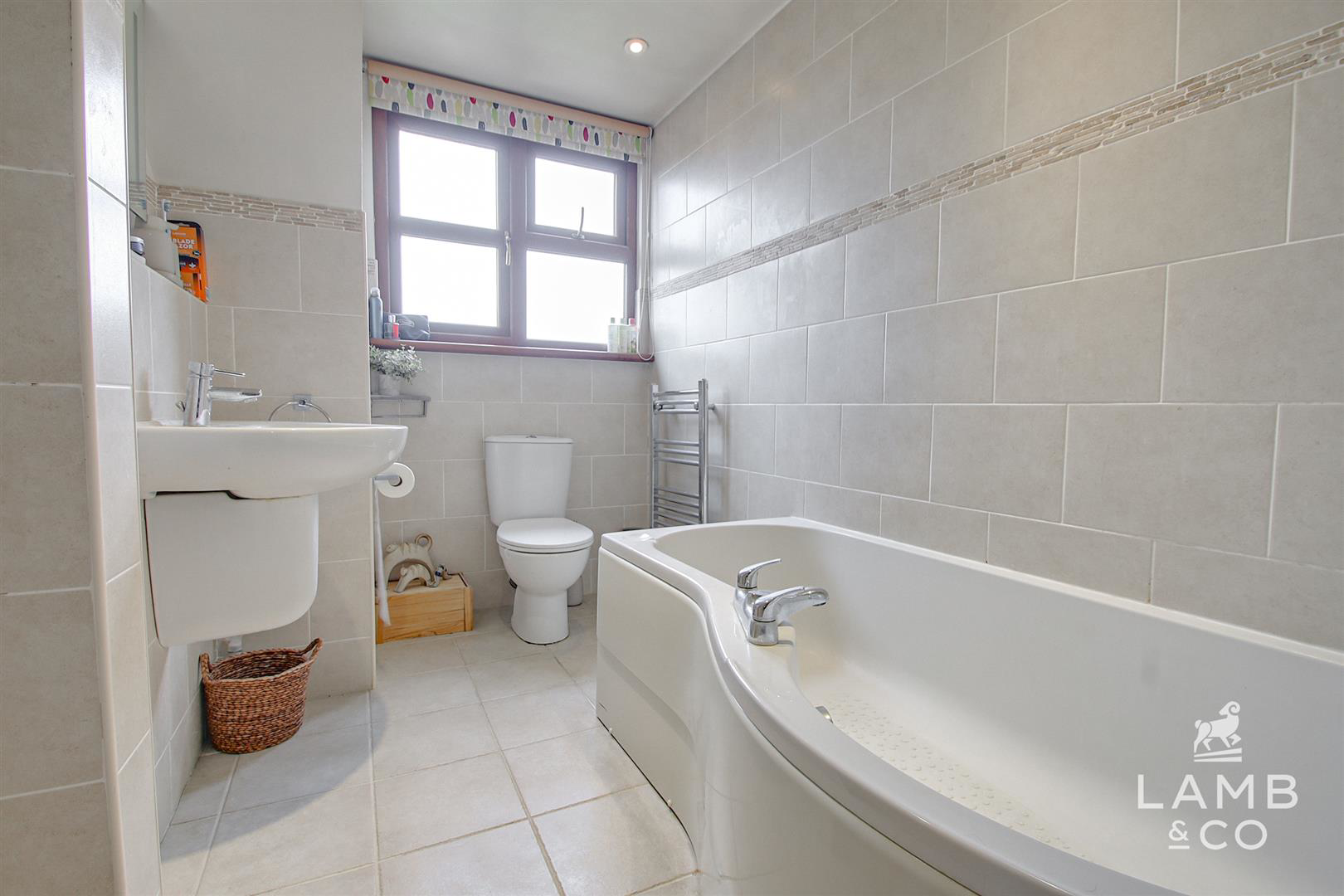 Dumont Avenue, Point Clear, St. Osyth, photo 32