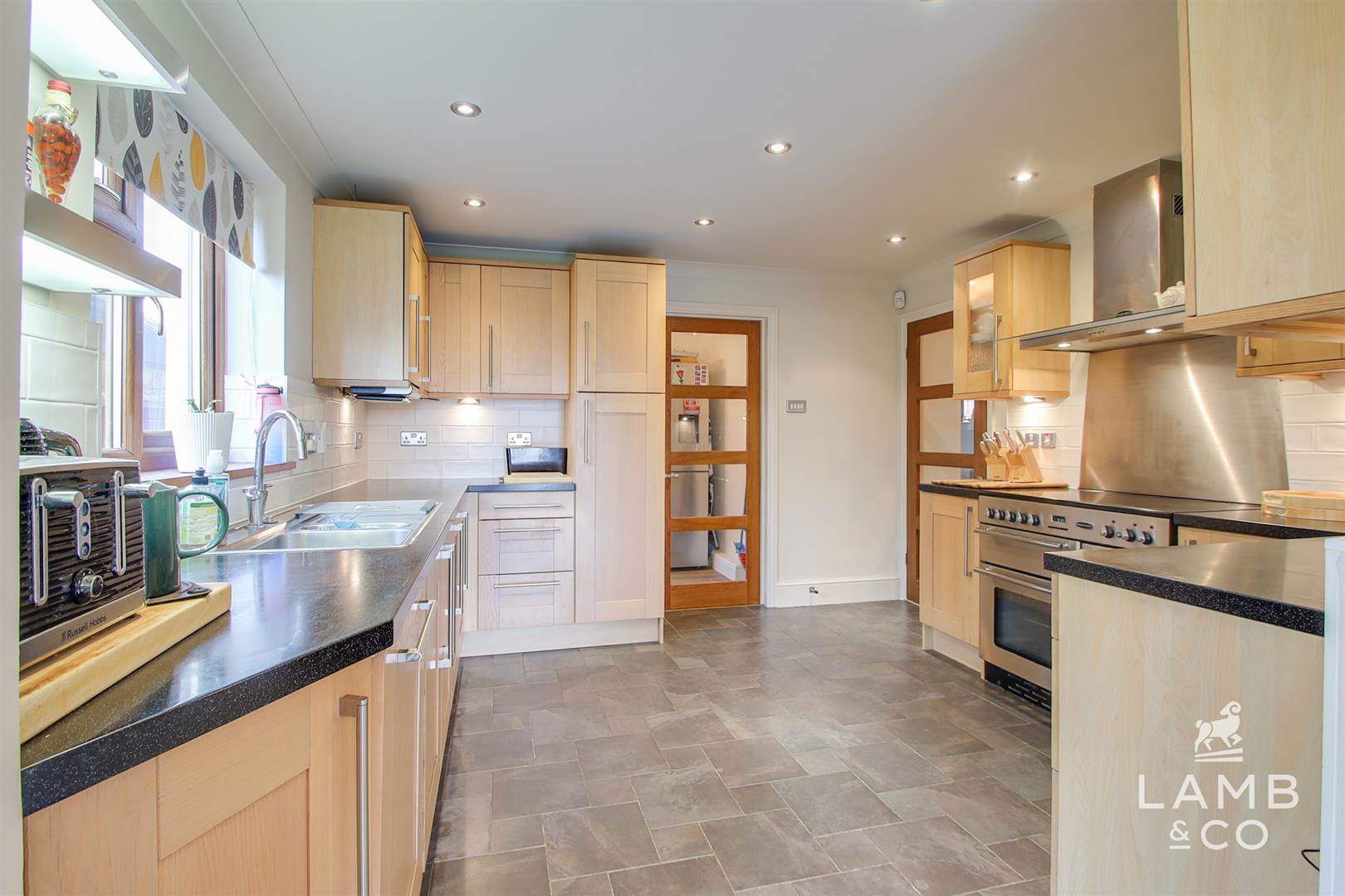 Dumont Avenue, Point Clear, St. Osyth, photo 13