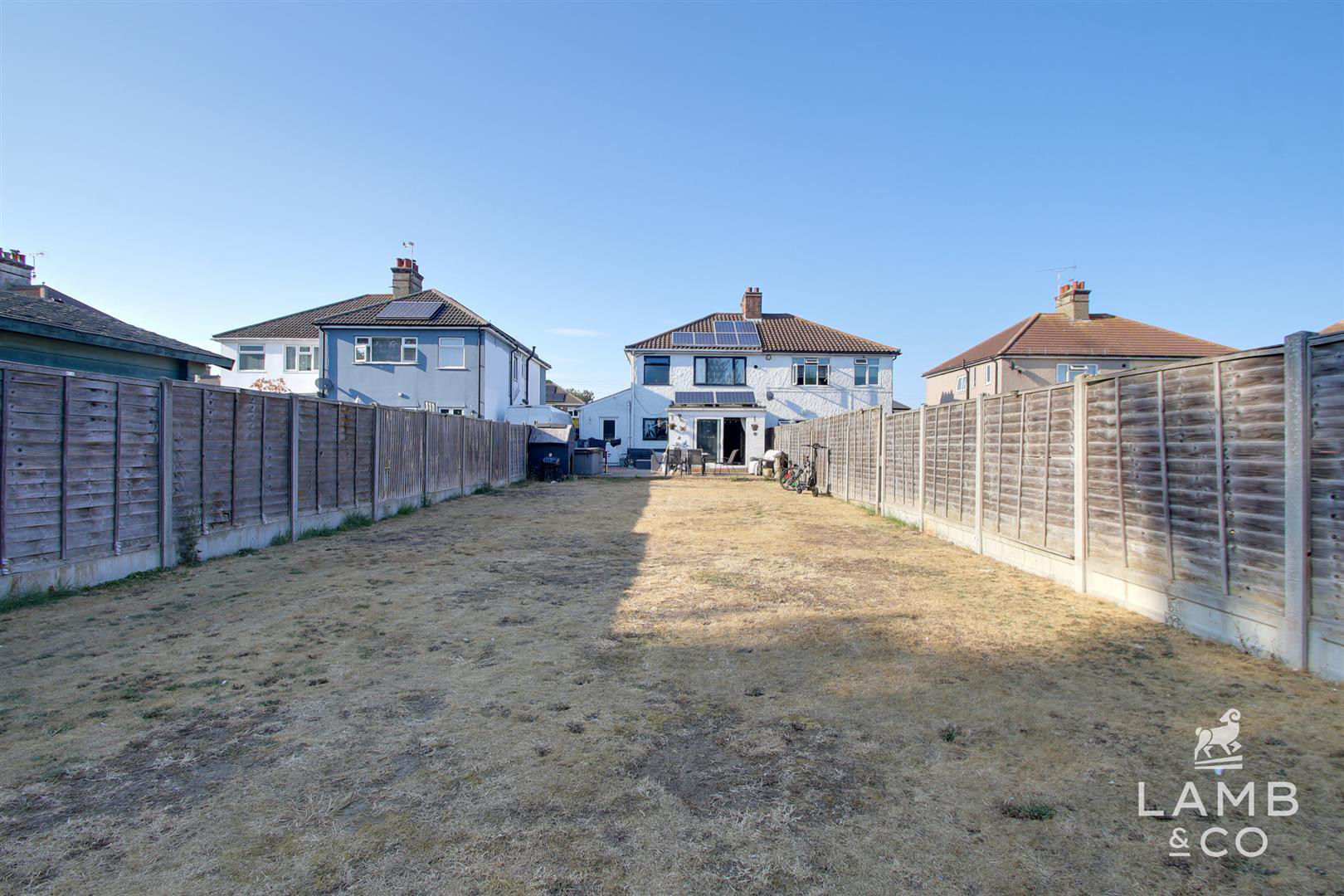 Douglas Road, Clacton-On-Sea, photo 2