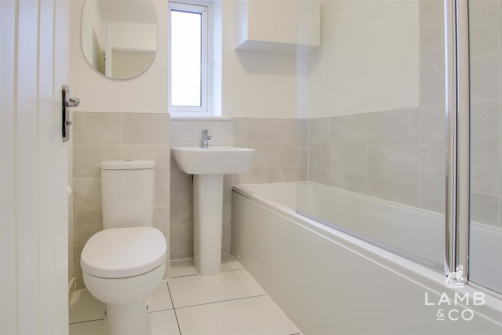 Pebble Drive, Clacton-On-Sea, photo 12