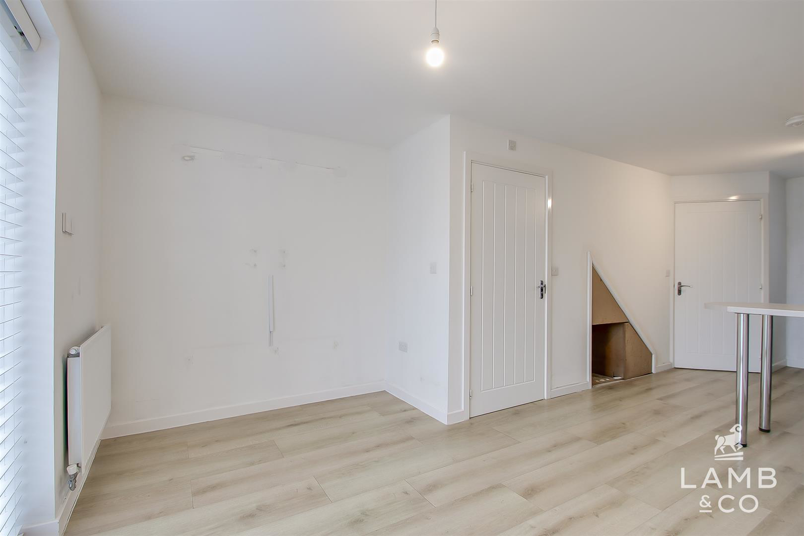 Pebble Drive, Clacton-On-Sea, photo 6