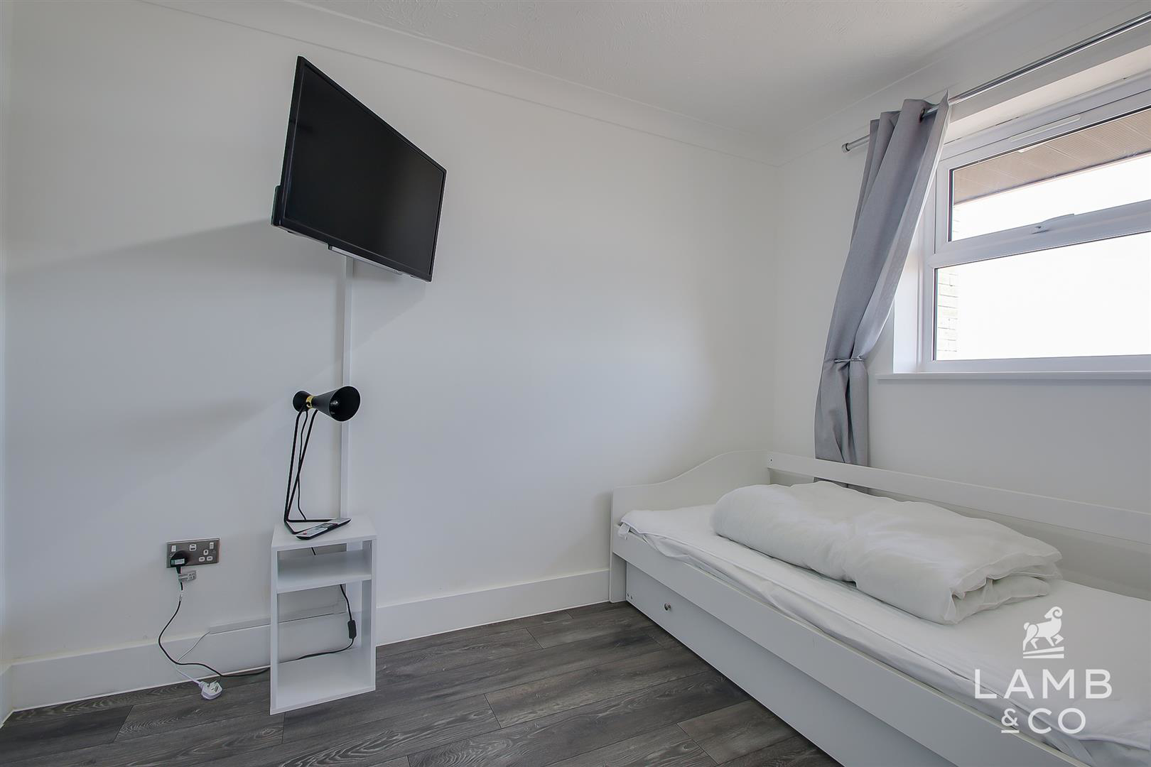 Selsey Avenue, Clacton-On-Sea, photo 17