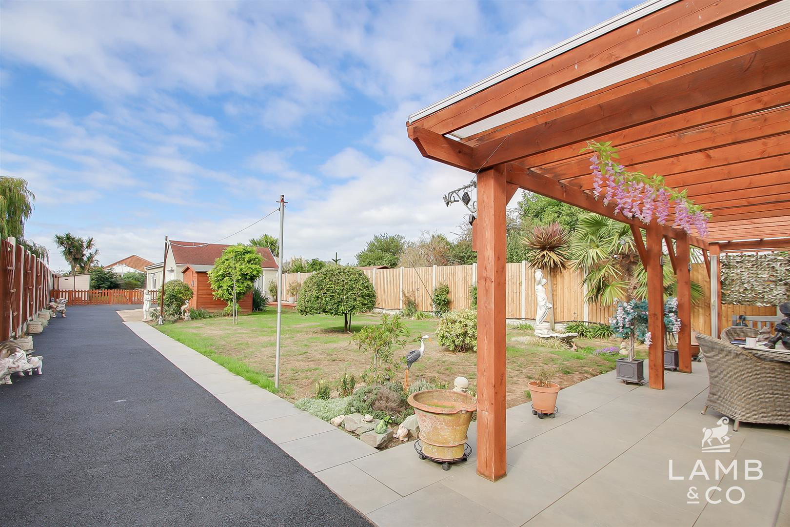 Jaywick Lane, Clacton-On-Sea, photo 35