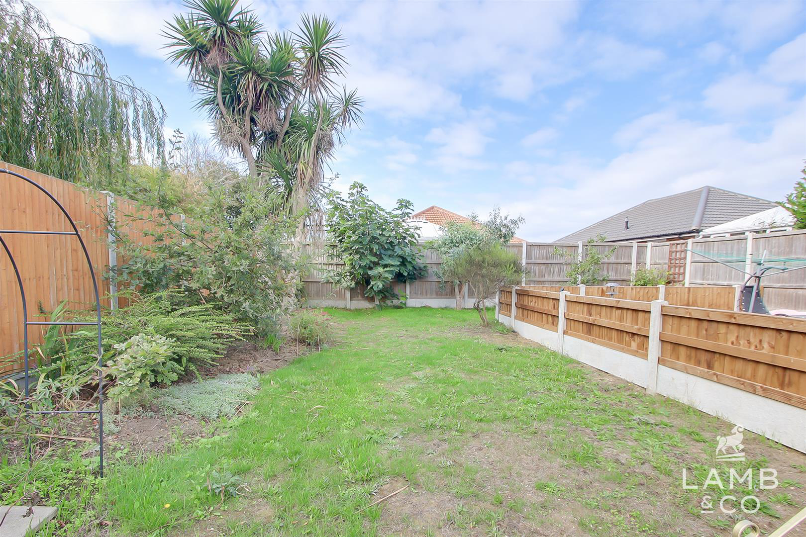 Jaywick Lane, Clacton-On-Sea, photo 27