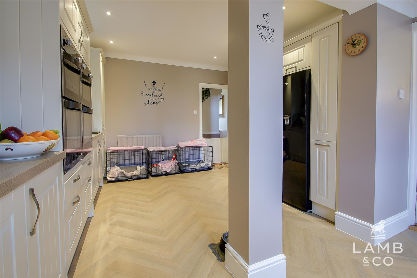 Jaywick Lane, Clacton-On-Sea, photo 19