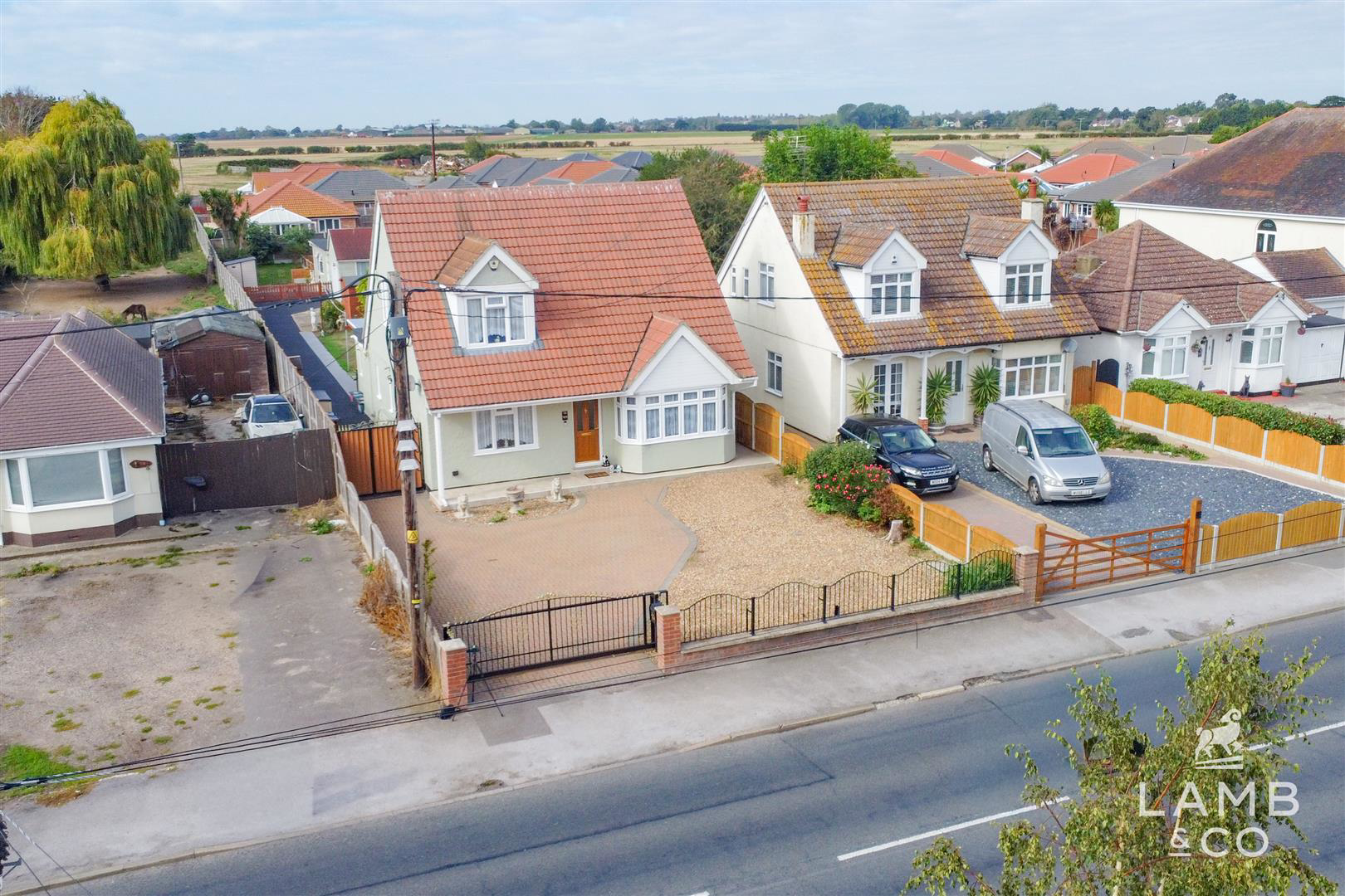 Jaywick Lane, Clacton-On-Sea, photo 4