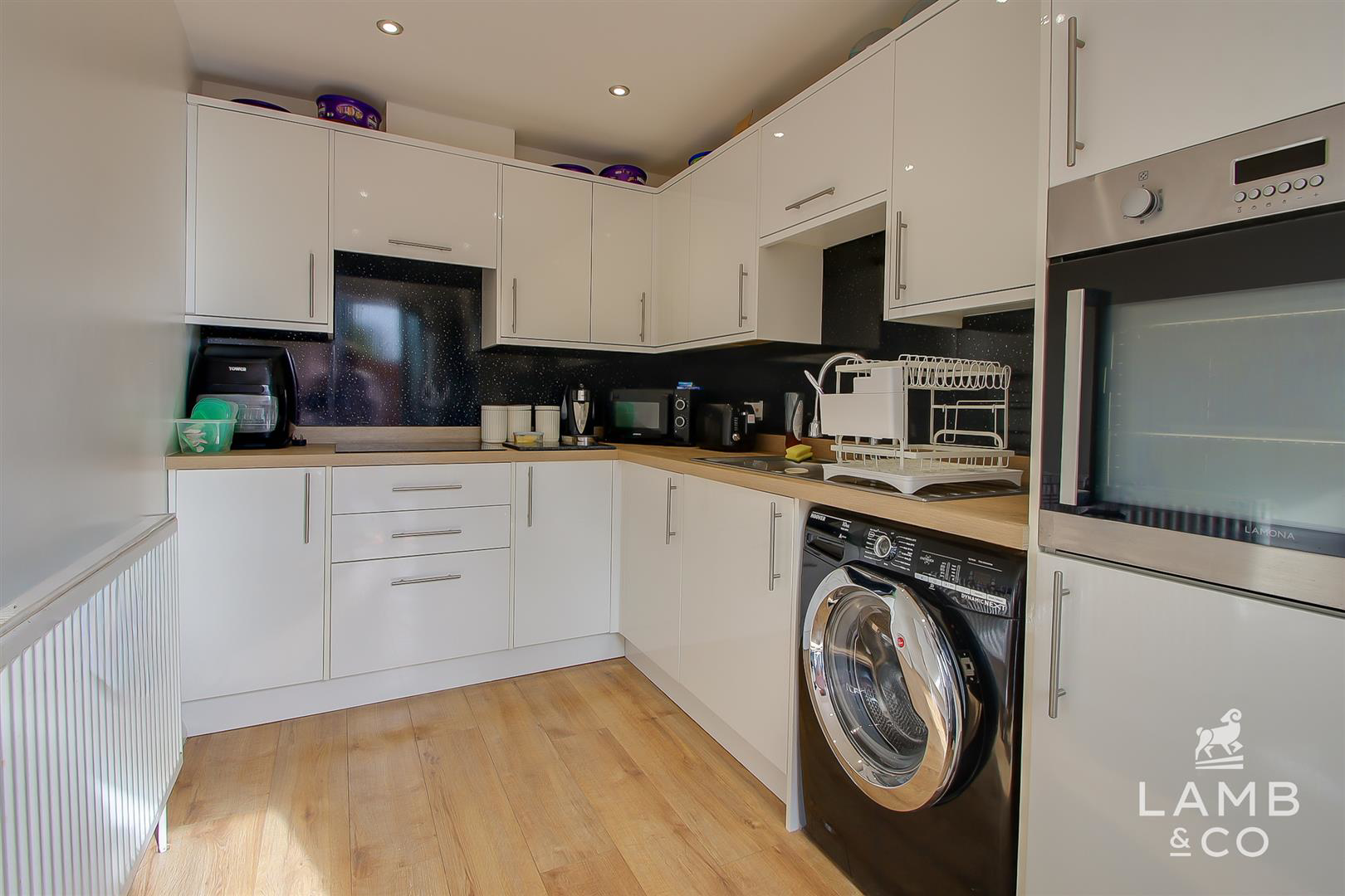 Jaywick Lane, Clacton-On-Sea, photo 24