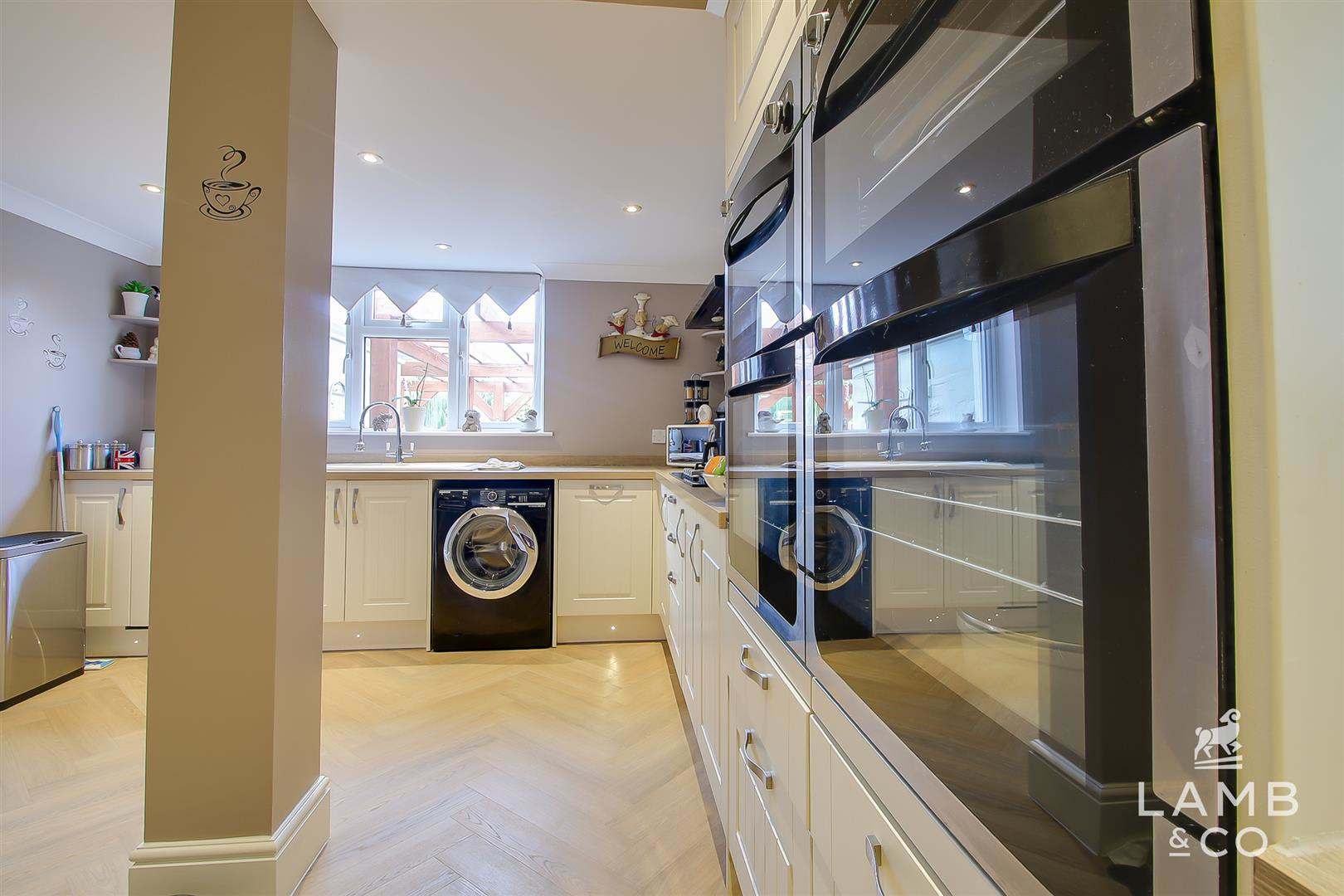 Jaywick Lane, Clacton-On-Sea, photo 20