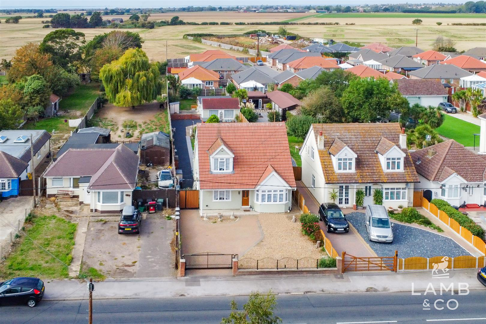 Jaywick Lane, Clacton-On-Sea, photo 37