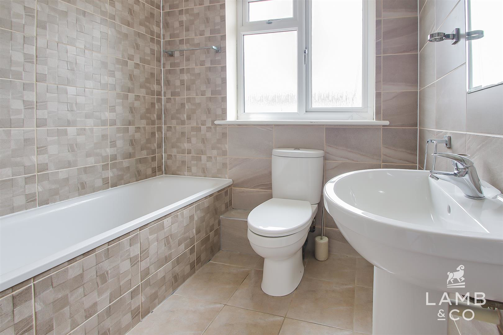 Fairlop Close, Clacton-On-Sea, photo 7
