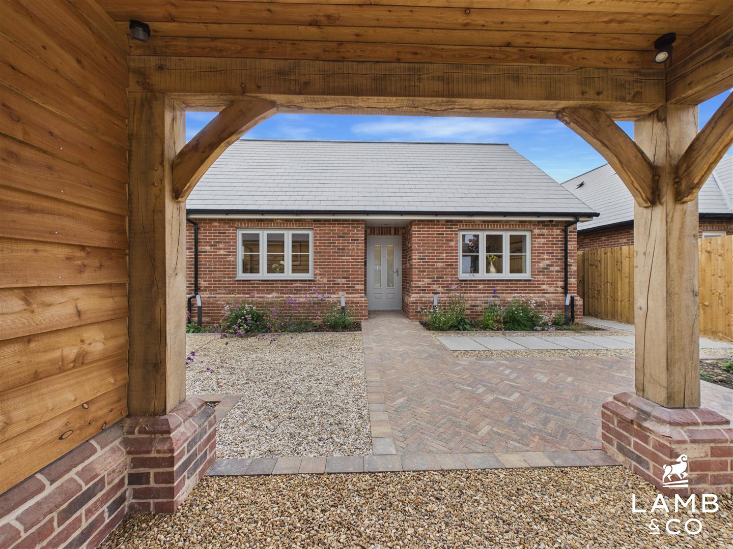 Colchester Road, Thorpe-Le-Soken, photo 25