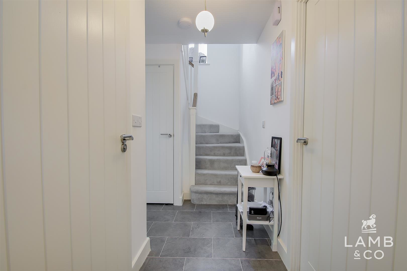Legerton Drive, Clacton-On-Sea, photo 3