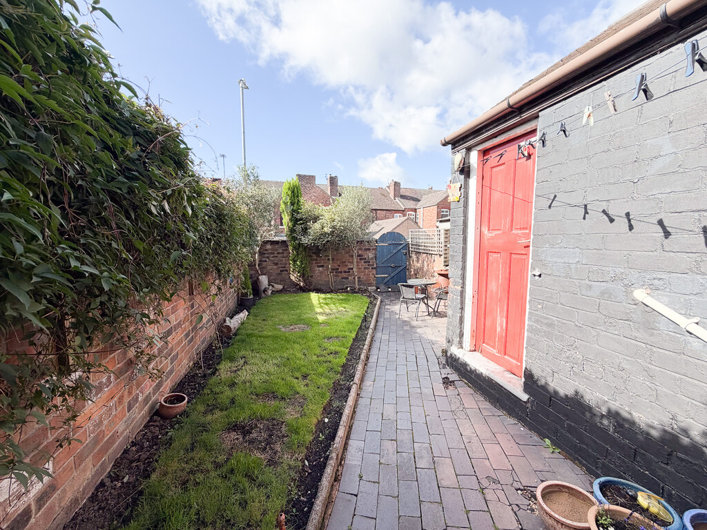 High Lane, Burslem , Stoke-on-Trent, photo 21
