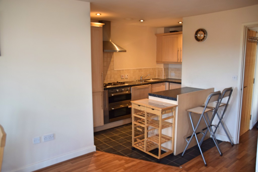 London Road, Newcastle-under-Lyme, photo 4