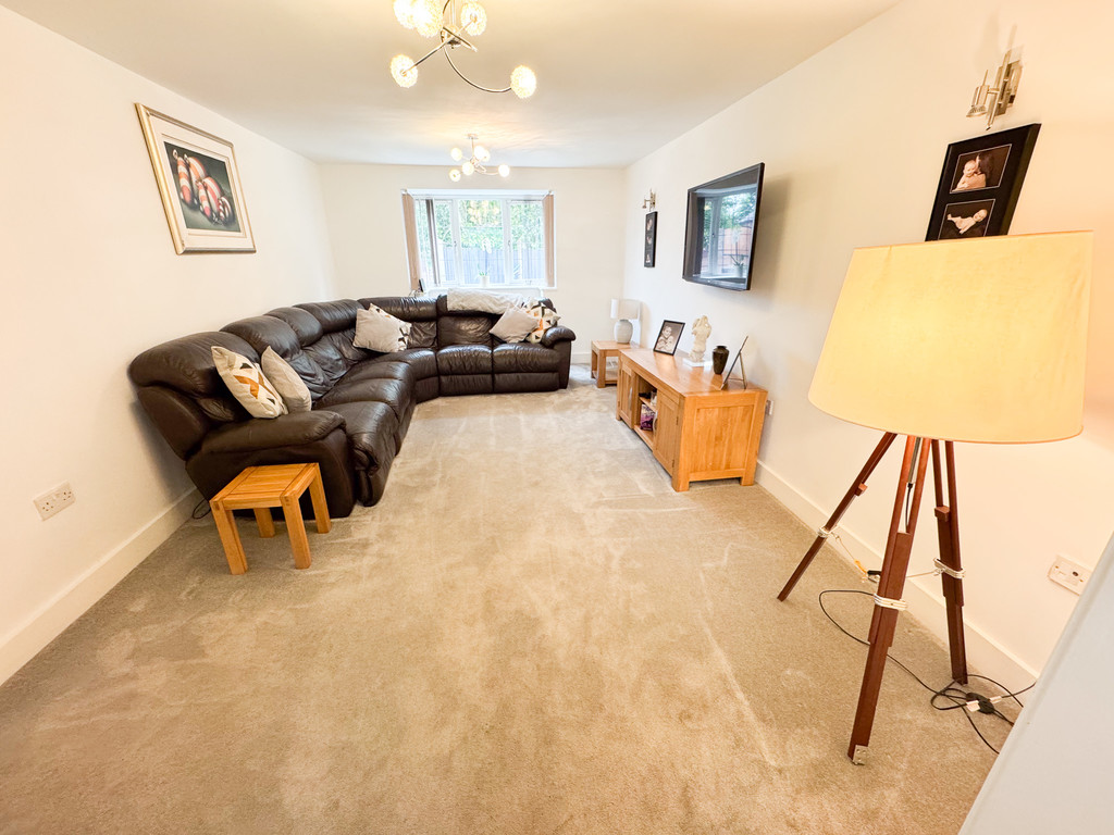 Blacklake Drive, Meir Heath, Stoke-on-Trent, photo 3