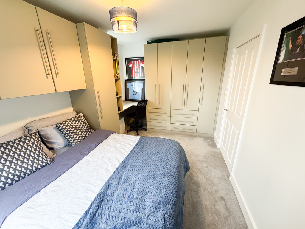 Blacklake Drive, Meir Heath, Stoke-on-Trent, photo 18