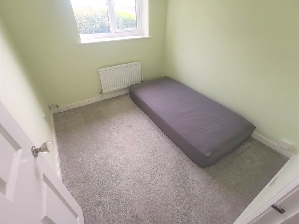 Lancaster Road, Newcastle-under-Lyme, photo 13