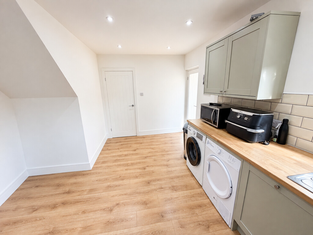 Magdalen Road, Blurton, Stoke-on-Trent, photo 5