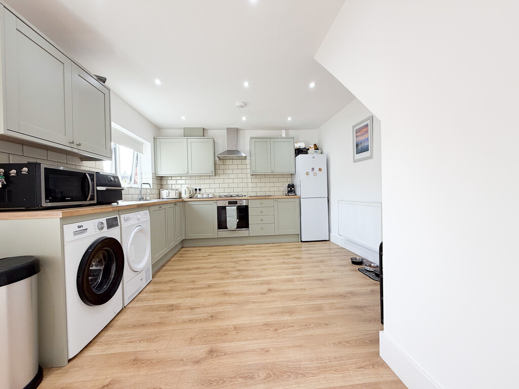 Magdalen Road, Blurton, Stoke-on-Trent, photo 3