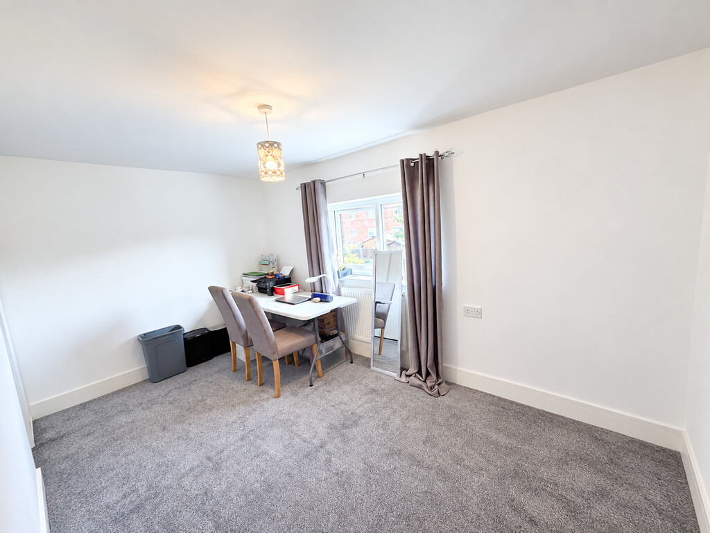 Magdalen Road, Blurton, Stoke-on-Trent, photo 21