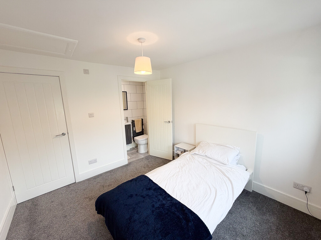 Magdalen Road, Blurton, Stoke-on-Trent, photo 17