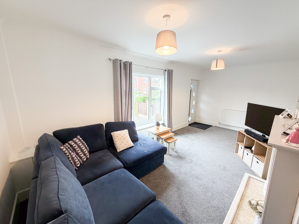 Magdalen Road, Blurton, Stoke-on-Trent, photo 6