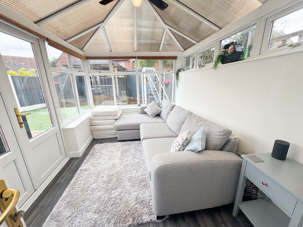 Ovaldene Way, Trentham, Stoke-on-Trent, photo 4