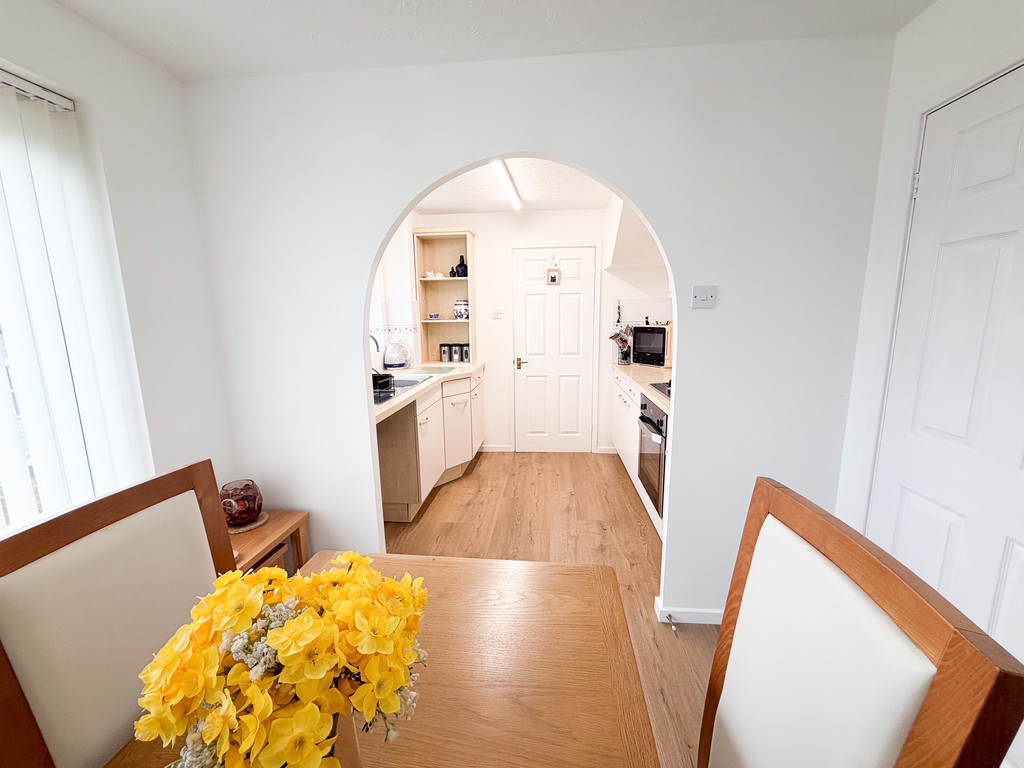 Perton Wood View, Blurton, Stoke-on-Trent, photo 7