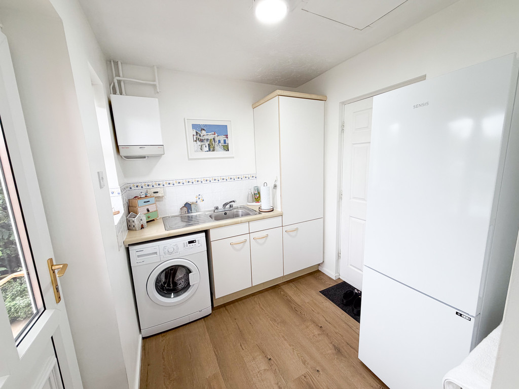 Perton Wood View, Blurton, Stoke-on-Trent, photo 10