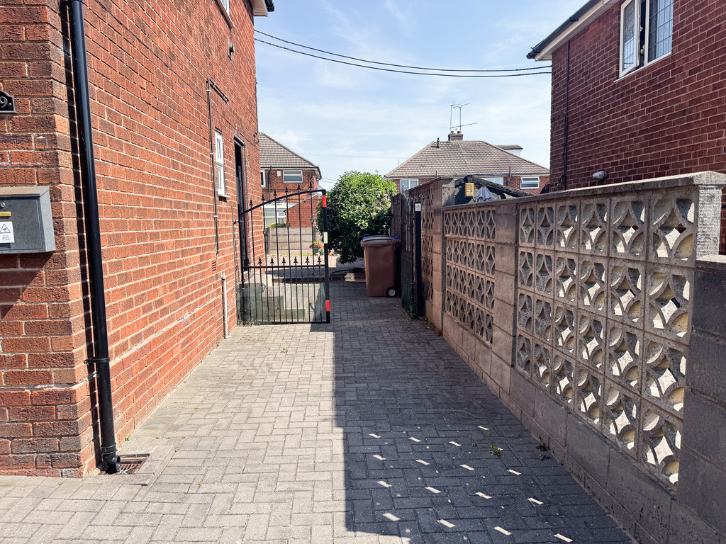 Lansbury Grove, Meir, Stoke-on-Trent, photo 17