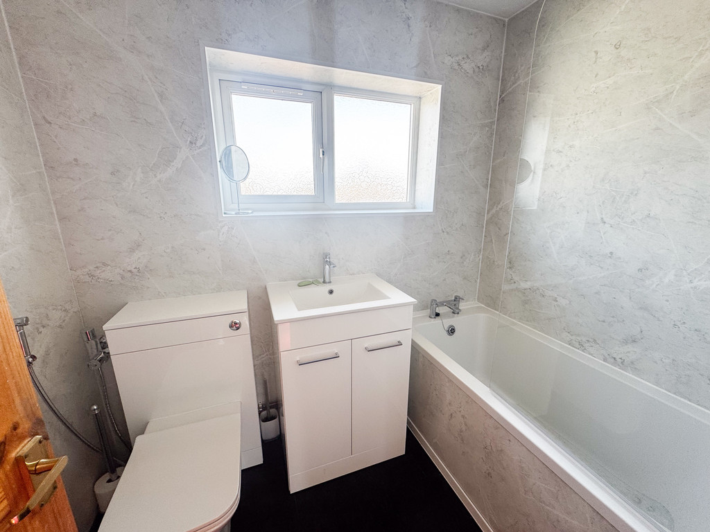Lansbury Grove, Meir, Stoke-on-Trent, photo 12