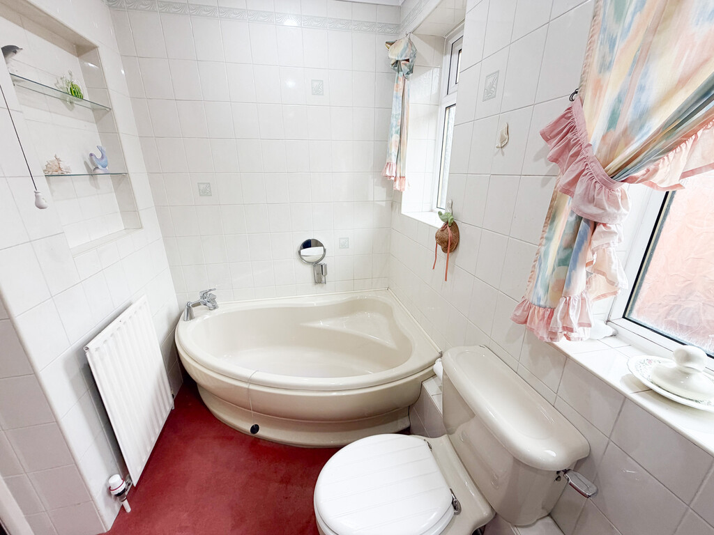 Clough Hall Road, Kidsgrove, Stoke-on-Trent, photo 25