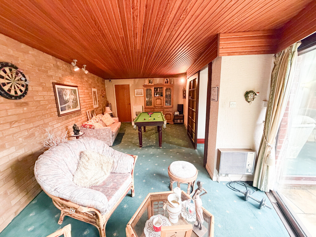 Clough Hall Road, Kidsgrove, Stoke-on-Trent, photo 5