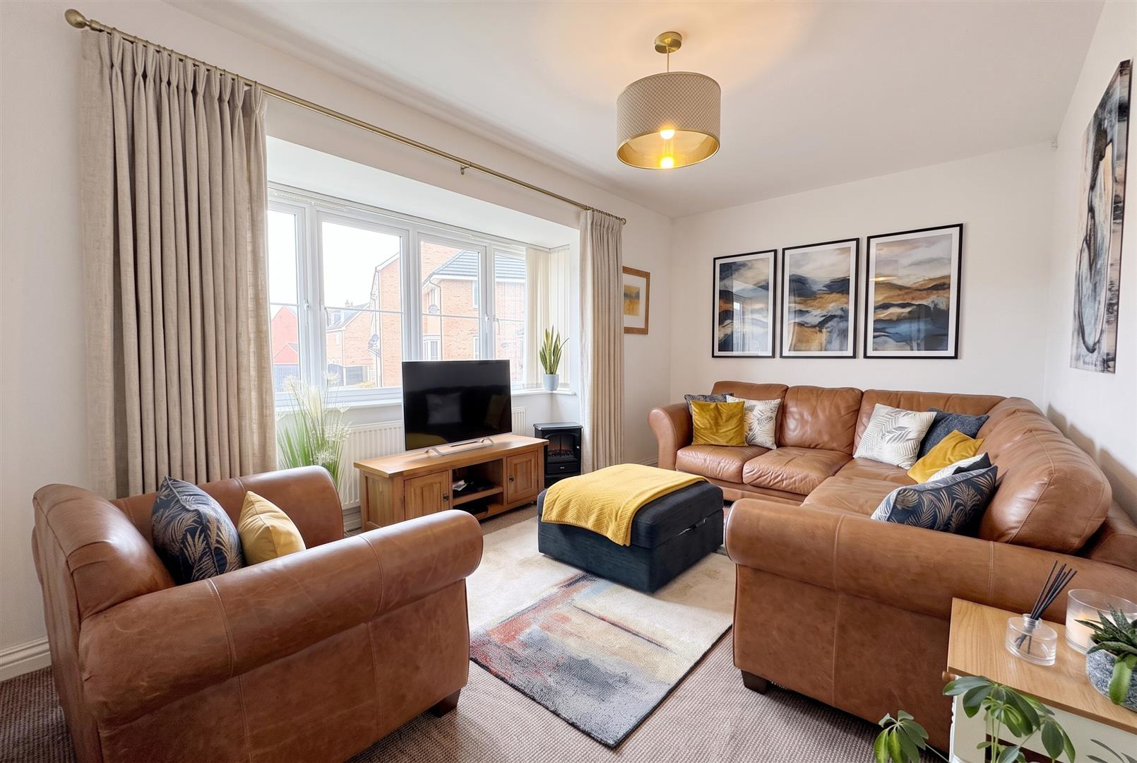 Gabriel Crescent, Lincoln, photo 2