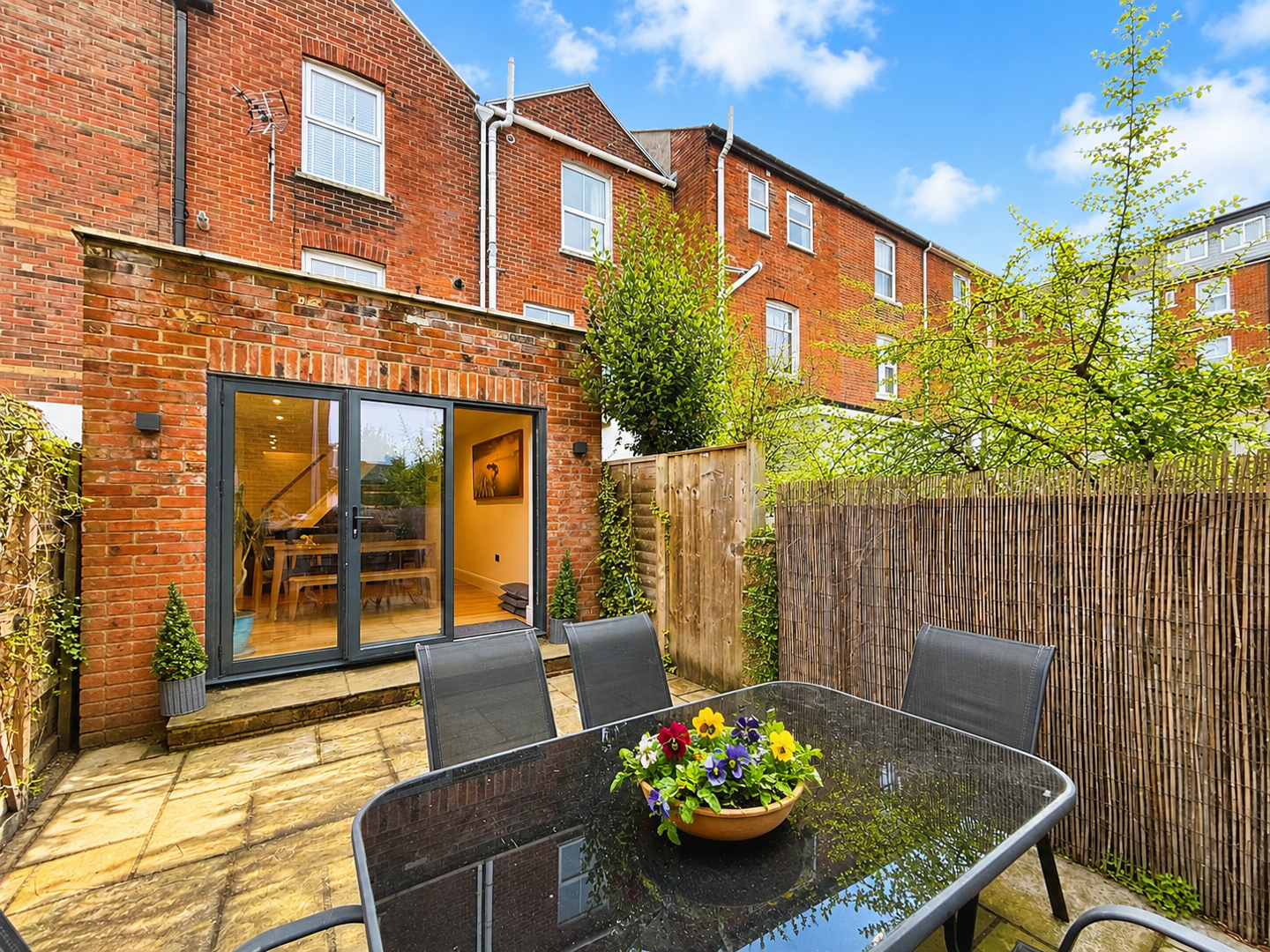 Victoria Road, Cowes, photo 18