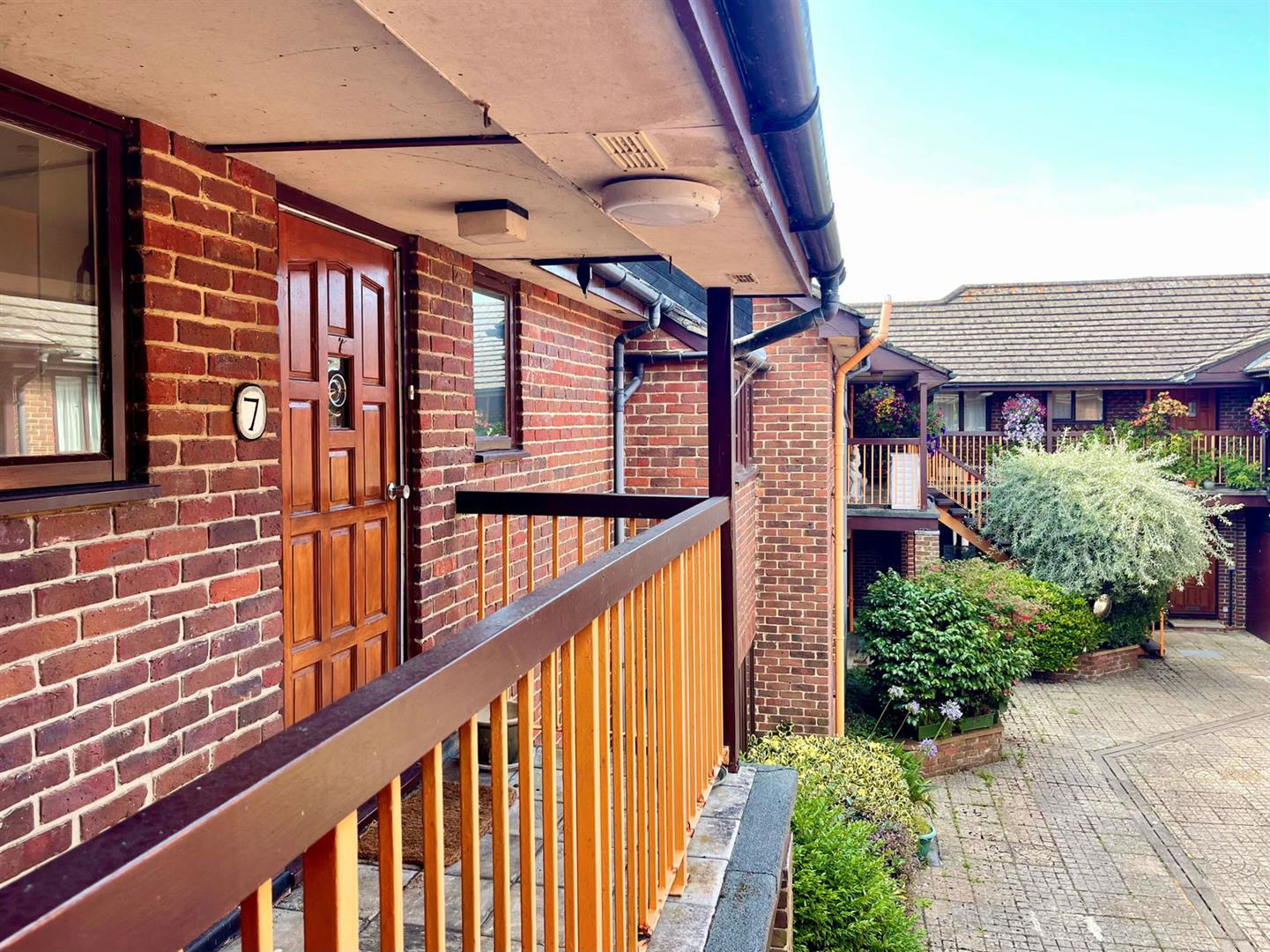 High Street, Bembridge, photo 19