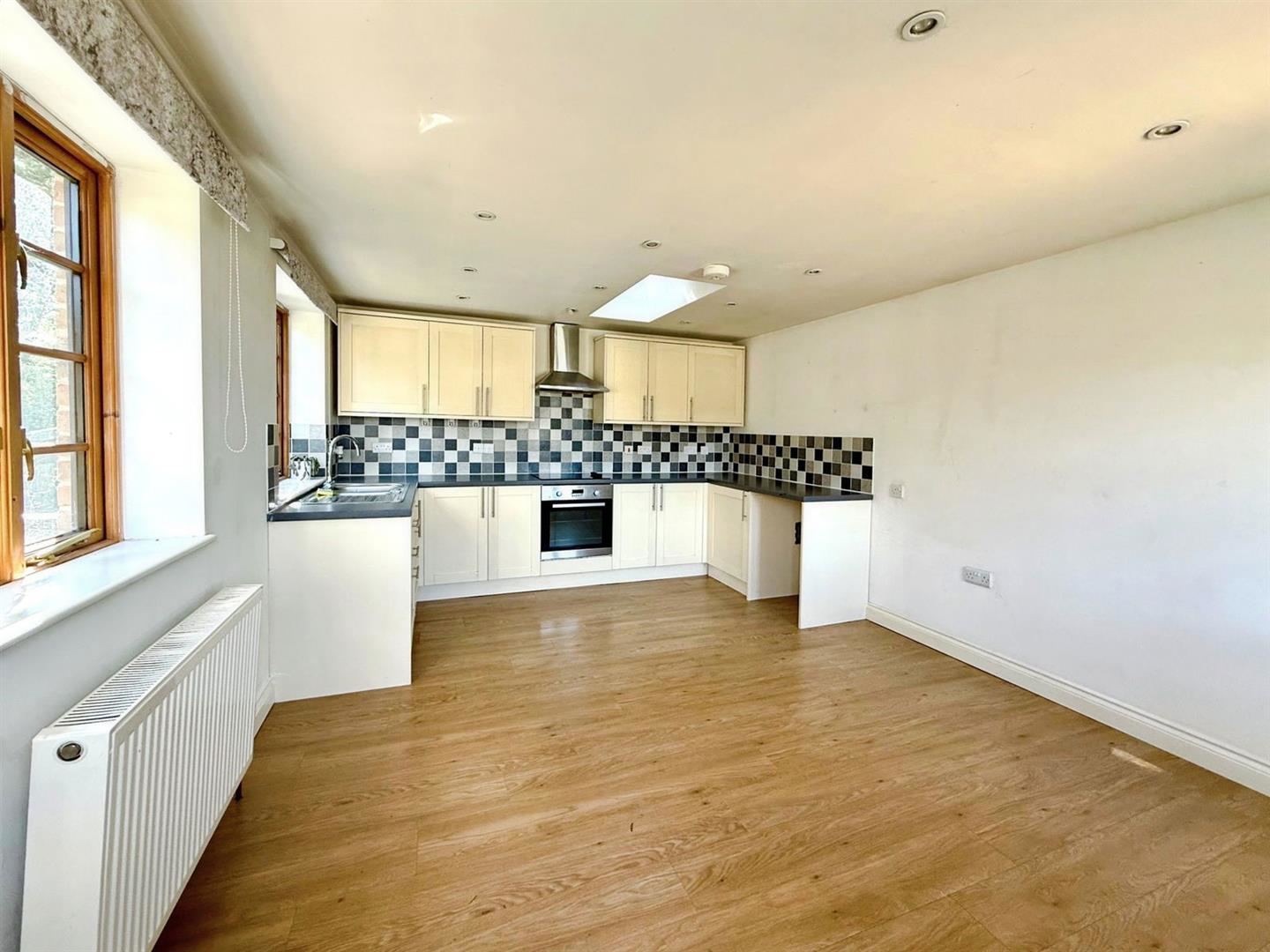 The Mews, Church Road, photo 3