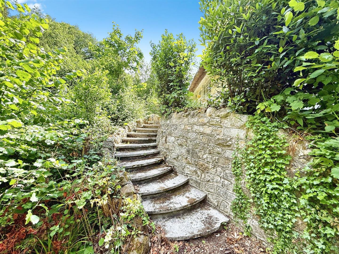 8 Church Road, photo 15