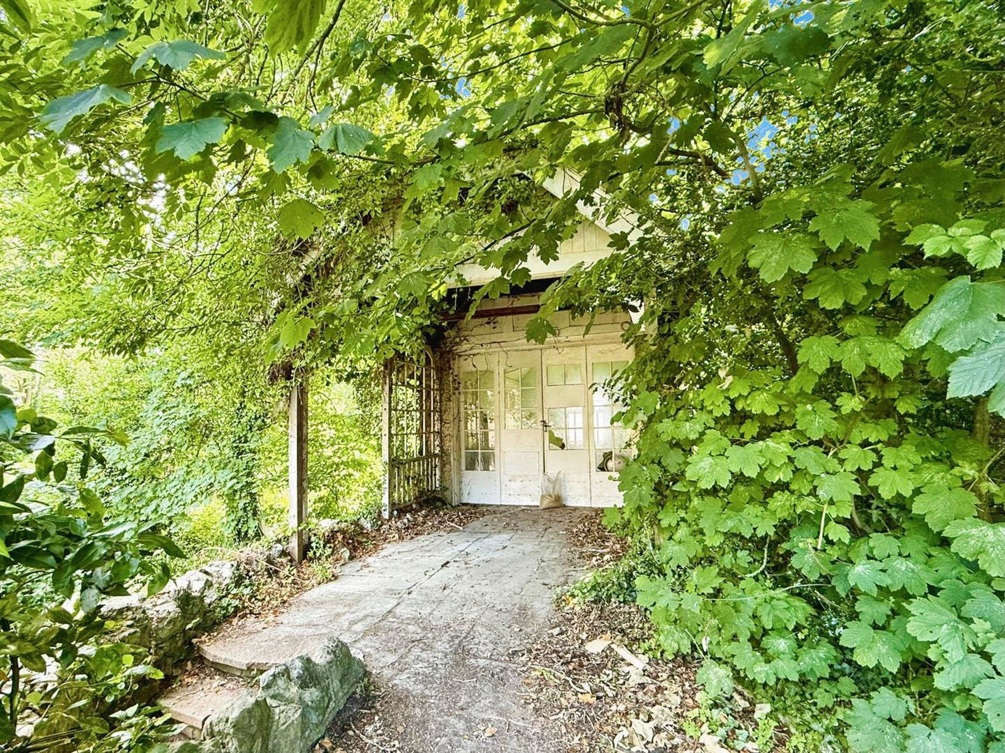 8 Church Road, photo 16