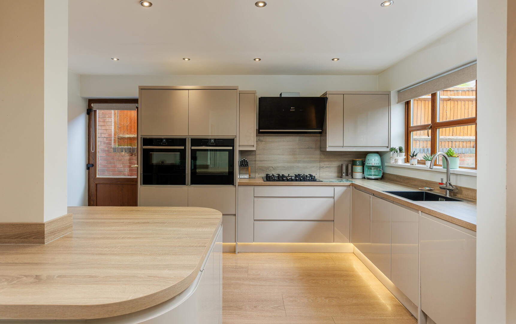 Dodnor Lane, Newport, photo 7