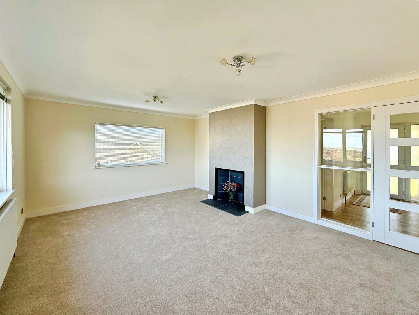Stenbury View, Wroxall., photo 6