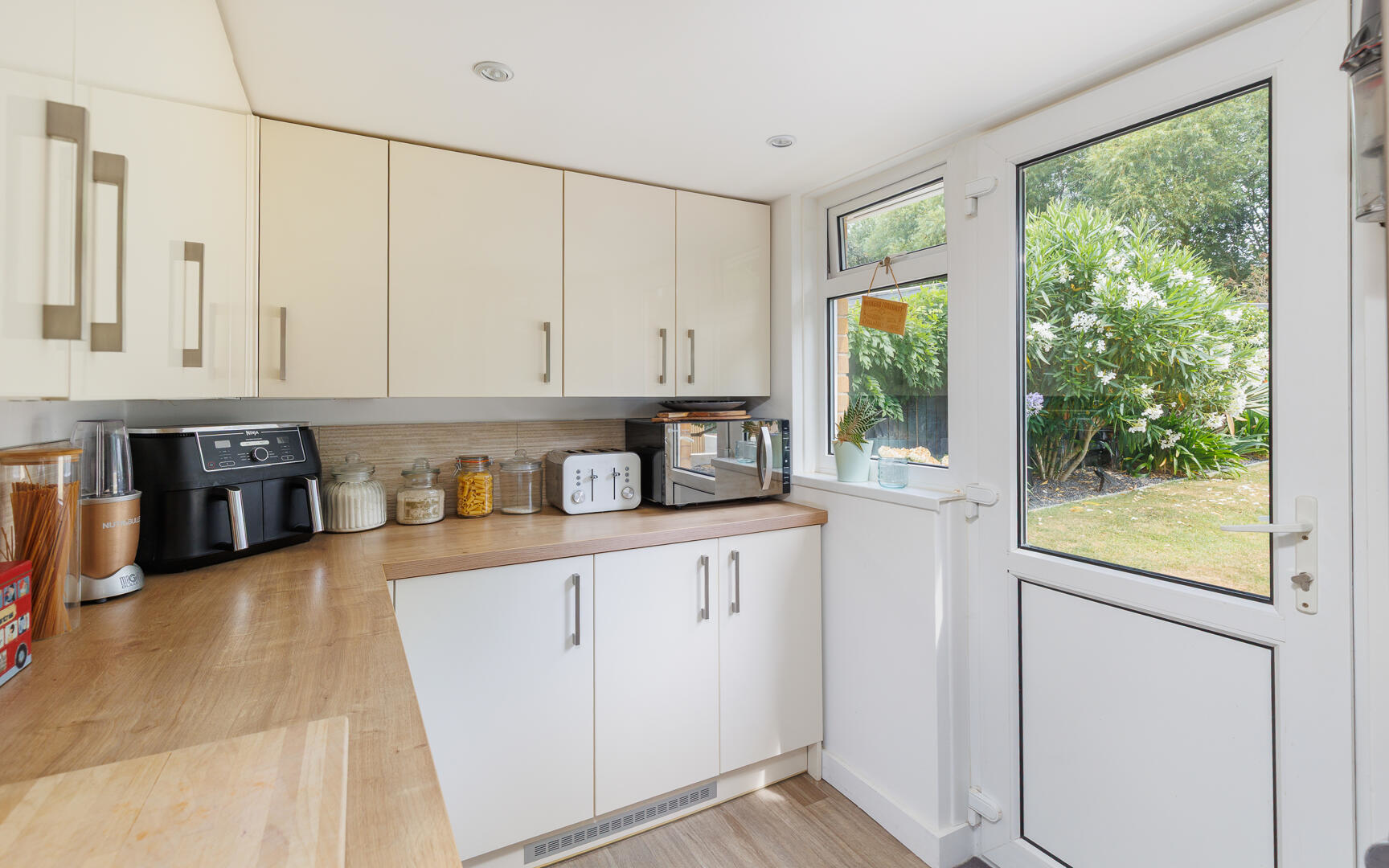 Colwell Road, Freshwater, photo 11