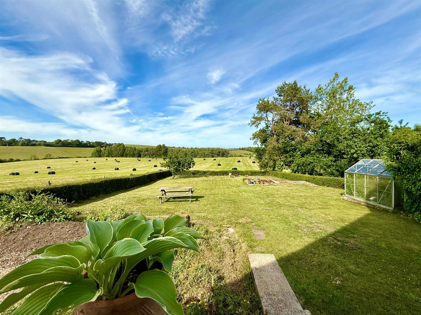 Whitcombe Road, photo 16
