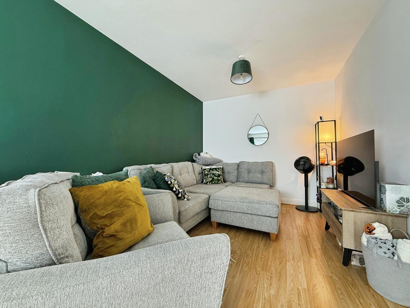 Woodbine Close, photo 8