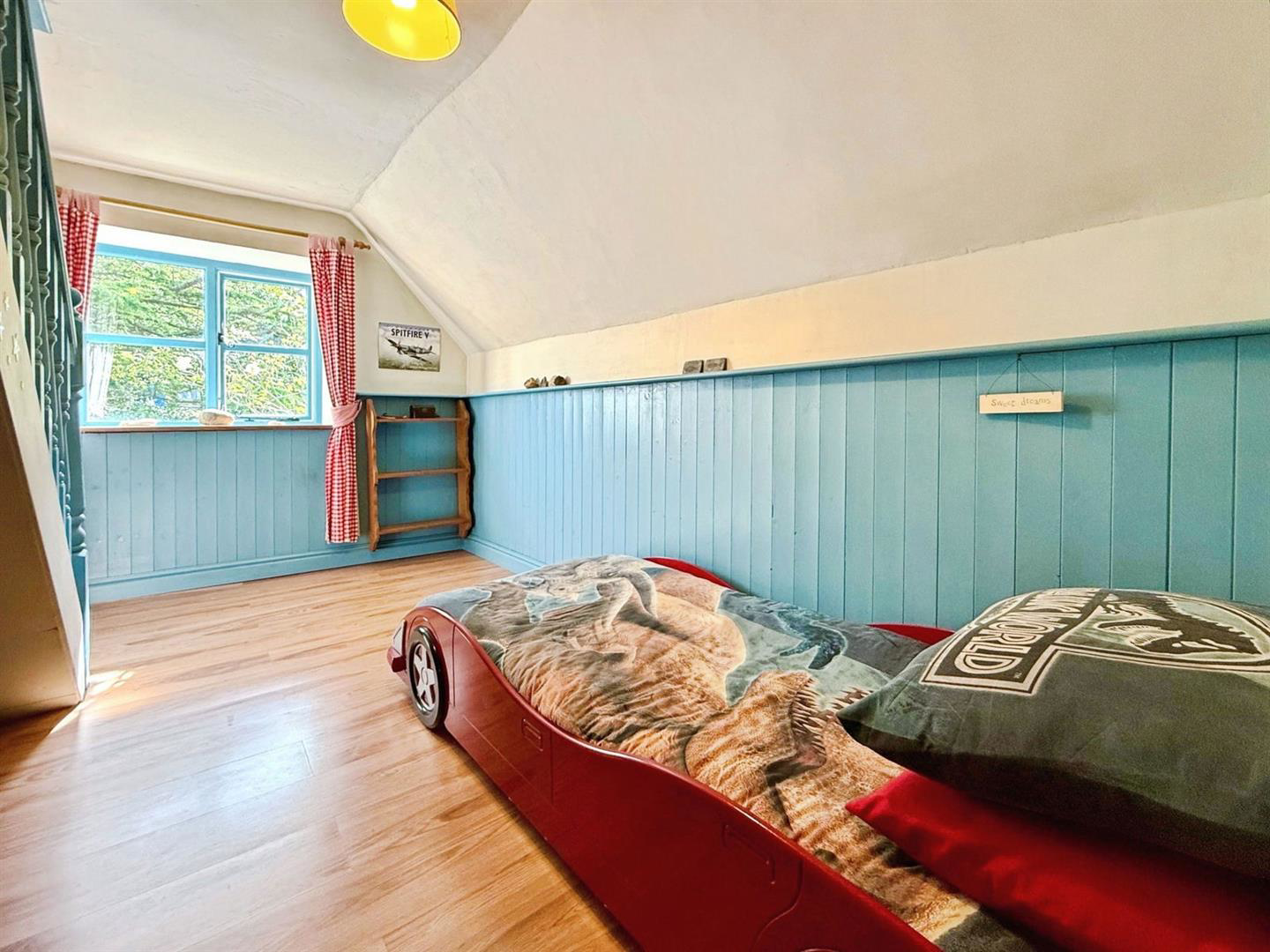 Whitcombe Road, photo 12